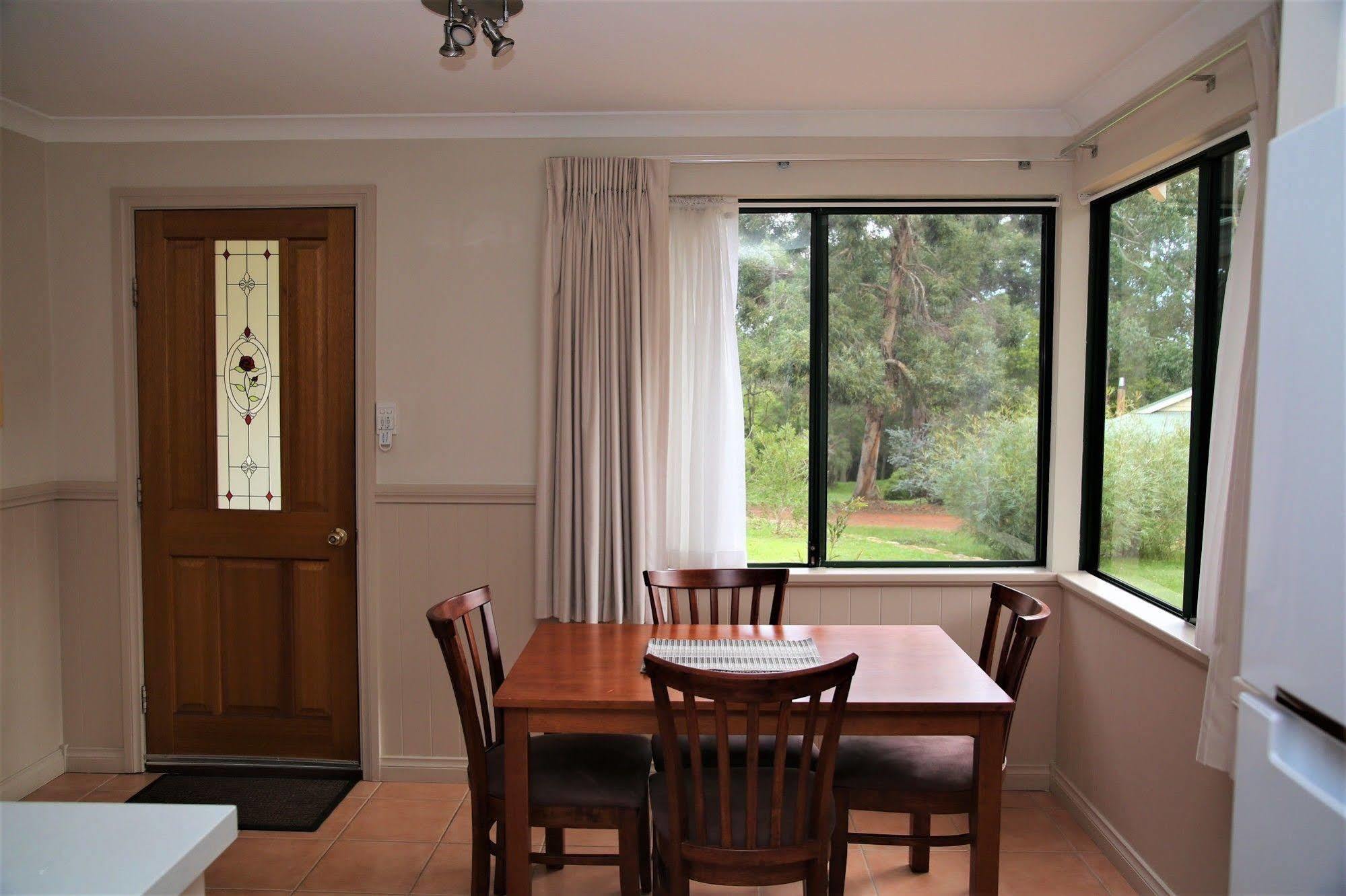 Bushy Lake Chalets Margaret River المظهر الخارجي الصورة